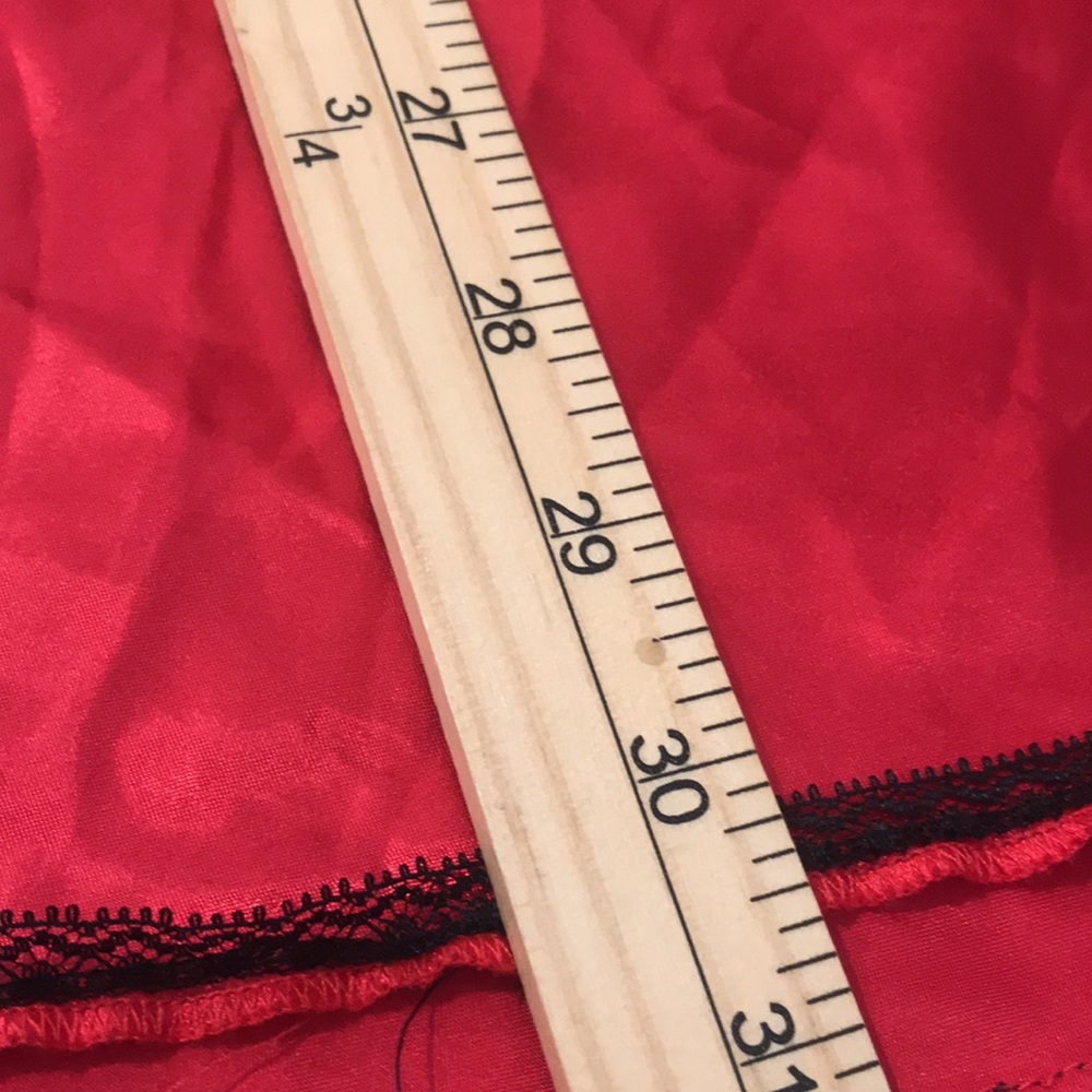 Vintage Lingerie Gown Womens Medium Red Satin Chemise Lace Romantic Silky - Picture 8 of 8